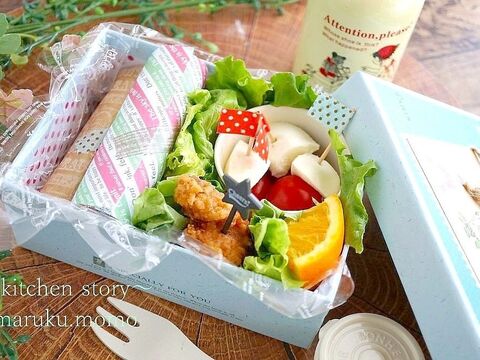 折り紙で巻くと可愛い しっとりササミとキュウリの ハニー梅バターサンド のお弁当 暮らしニスタ