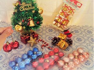 この クリスマスグッズ ぜーんぶ100円ショップで揃います 暮らしニスタ
