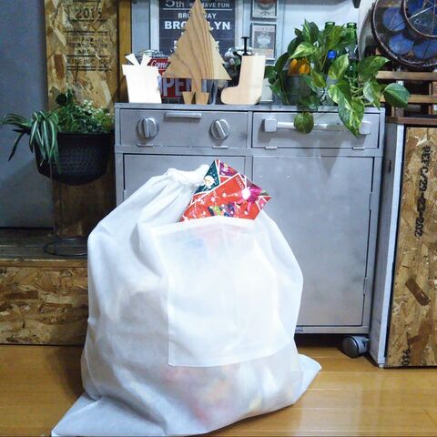 サンタ袋にそっくり ダイソー意外な バッグがxmasラッピングに使える 暮らしニスタ サンタ袋にそっくり ダイソー意外な バッグがxmasラッピングに使える 暮らしニスタ