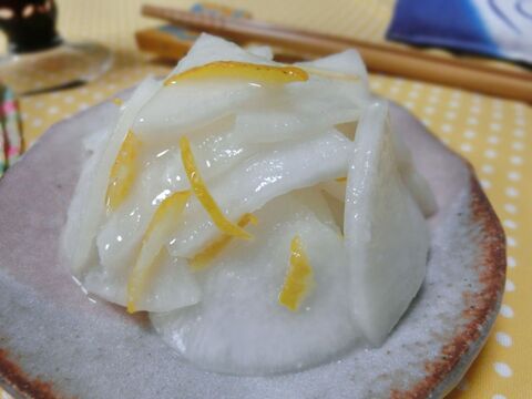 ポリ袋でもんですぐ美味しい べったら漬け風 大根のゆず塩麹漬け 暮らしニスタ ポリ袋でもんですぐ美味しい べったら漬け風 大根のゆず塩麹漬け 暮らしニスタ