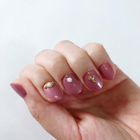 控えめなクリスマスにおすすめのネイルシール 暮らしニスタ 控えめなクリスマスにおすすめのネイルシール 暮らしニスタ