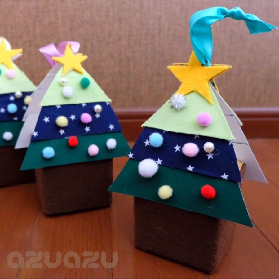 牛乳パックでクリスマスツリーbox お菓子を入れても 飾ってもok 暮らしニスタ