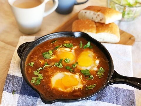ボンカレー世界を旅する イスラエル編 朝食にぴったり カレーシャクシュカ 暮らしニスタ ボンカレー世界を旅する イスラエル編 朝食にぴったり カレーシャクシュカ 暮らしニスタ