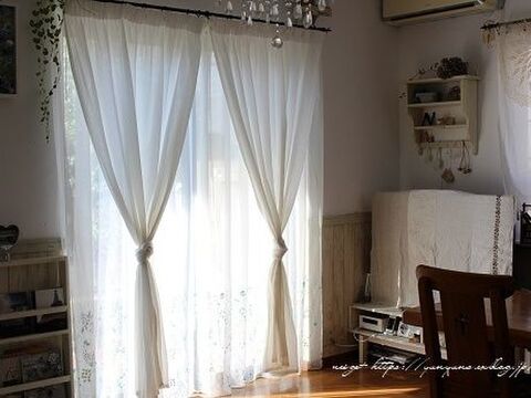 はじめての オーダーカーテン お洒落な刺繍入りでリビングも一新 暮らしニスタ はじめての オーダーカーテン お洒落な刺繍入りでリビングも一新 暮らしニスタ