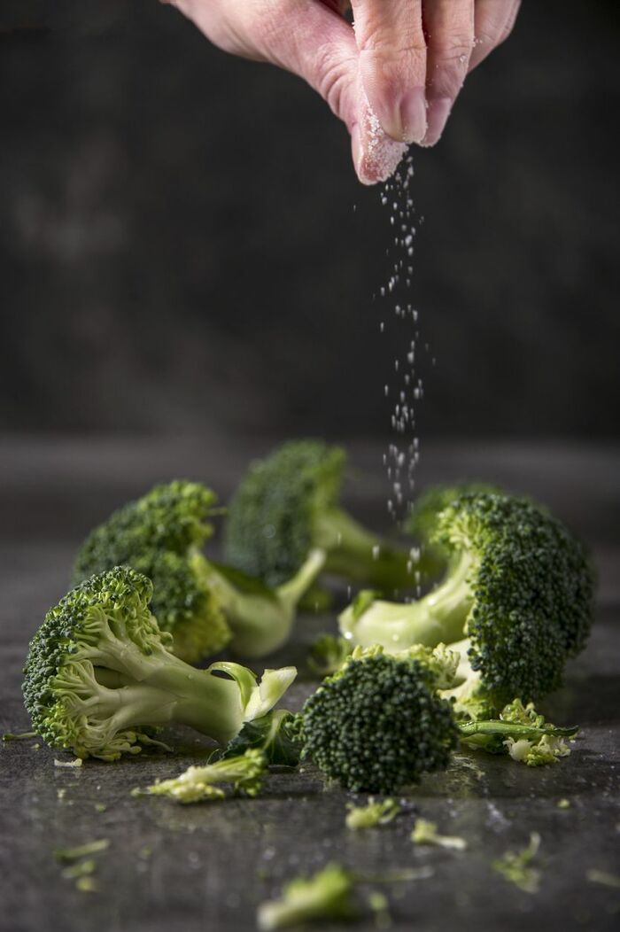 ブロッコリーをレンジでおいしく茹でる方法は 栄養面のメリットや保存方法もチェック 暮らしニスタ ブロッコリー は キャベツを品種改良し生ま dメニューニュース Nttドコモ