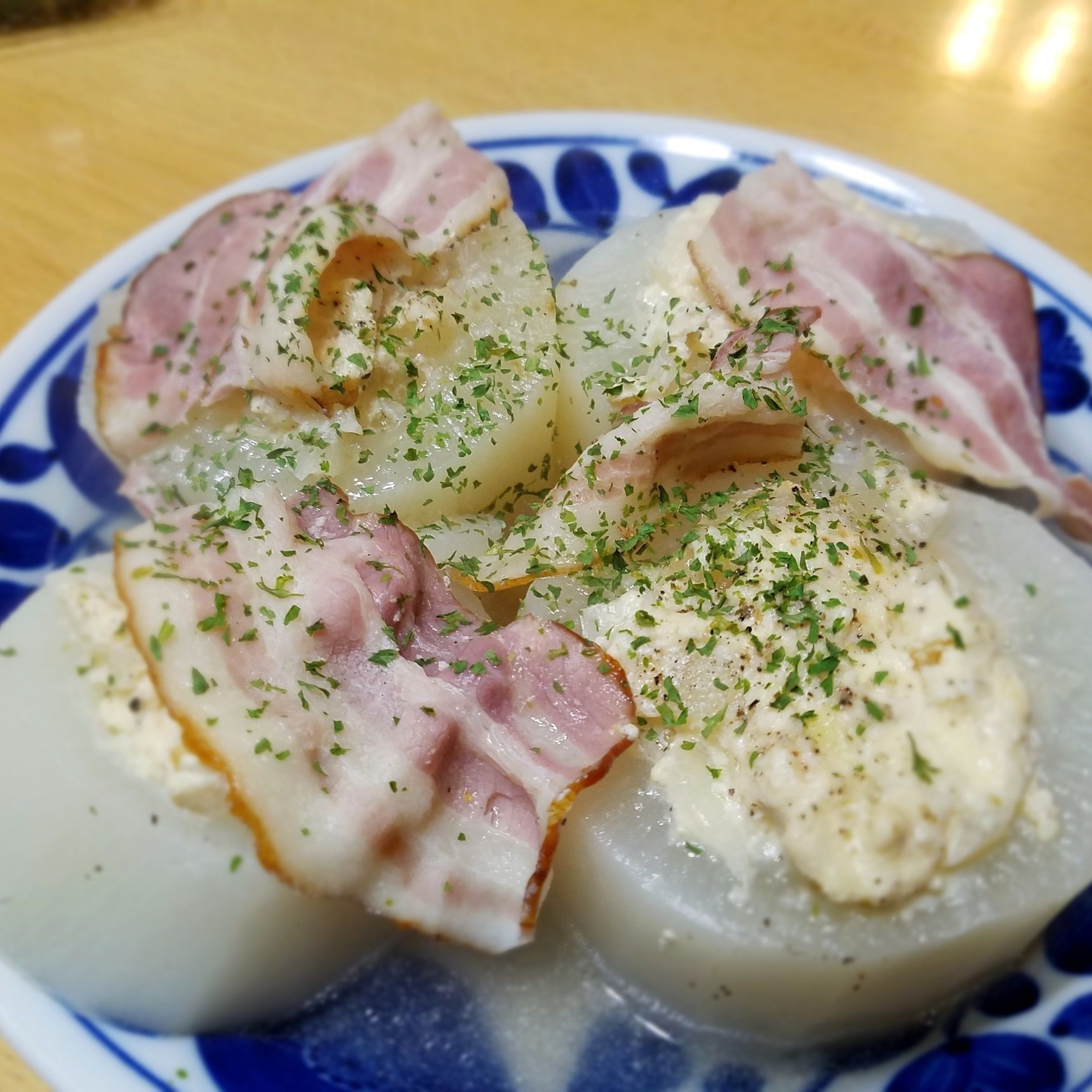 洋風ふろふき大根♪ベーコンと鶏ガラ出汁で美味しいスープに♪