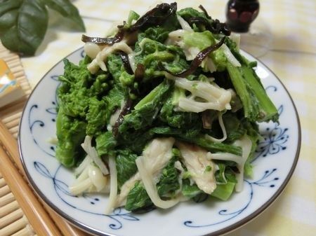 フライパンでずぼら茹で☆　菜の花とエノキの塩昆布辛子マヨ和え