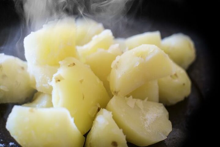 じゃがいものベストな茹で方と保存方法!おいしい茹で方時間をご紹介