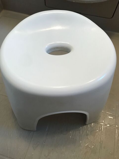 お風呂の椅子の赤カビ 黒カビ落ちました 暮らしニスタ お風呂の椅子の赤カビ 黒カビ落ちました 暮らしニスタ