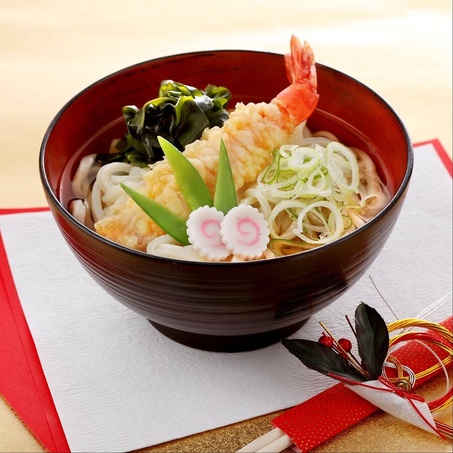 1年のはじまりから 縁起のいいレシピ えび天わかめうどん 暮らしニスタ