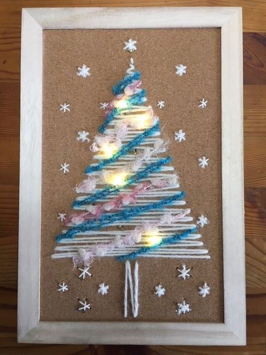 毛糸 100均ledデコレーションライトでクリスマスボード 暮らしニスタ 毛糸 100均ledデコレーションライトでクリスマスボード 暮らしニスタ
