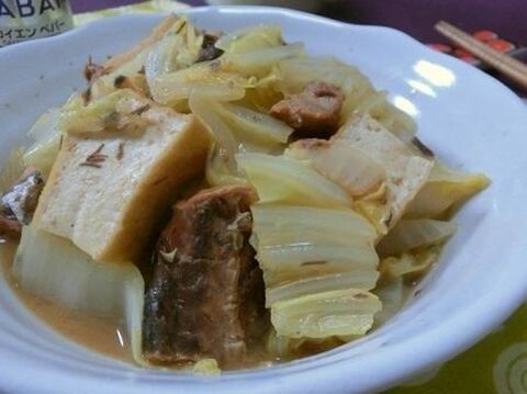 フライパンでしみしみ 白菜と厚揚げのさば味噌煮 暮らしニスタ