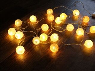 ダイソー 欠品状態だったコットンボールライトが再販 暮らしニスタ ダイソー 欠品状態だったコットンボールライトが再販 暮らしニスタ