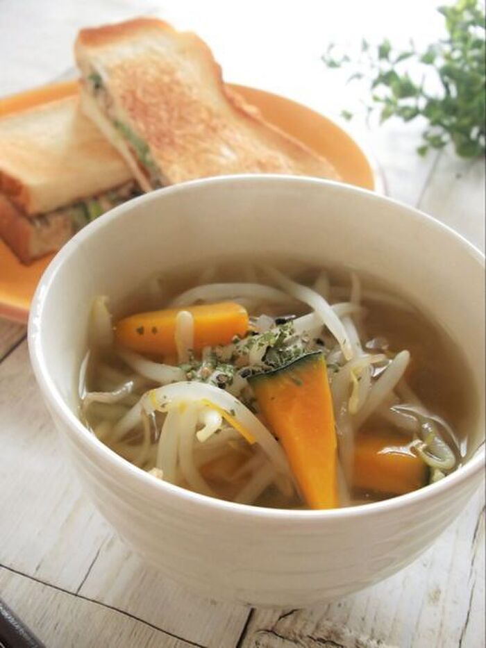 もやしの正しい保存方法 おいしく食べるためのレシピも 暮らしニスタ もやしの正しい保存方法 おいしく食べるためのレシピも 暮らしニスタ