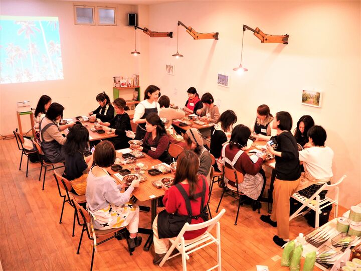 ココナッツはえらい! 作って、学んで、食べて、笑った大阪オフ会@cocowell café