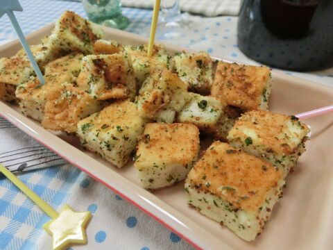 おつまみにもおやつにも コロコロはんぺんのチーズ焼き 暮らしニスタ おつまみにもおやつにも コロコロはんぺんのチーズ焼き 暮らしニスタ