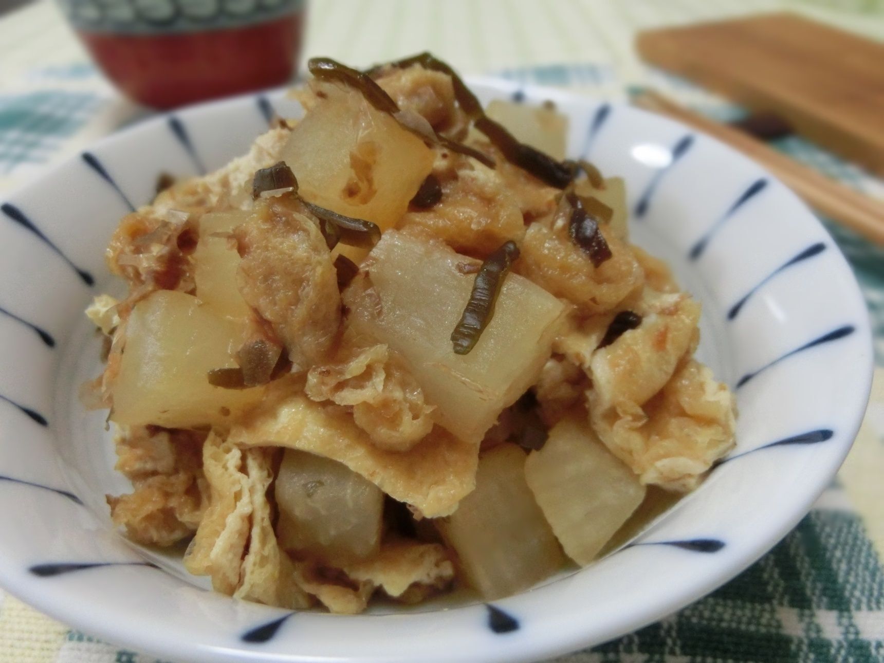 レンジでしみしみ☆　大根と油揚げのおかか昆布蒸し煮