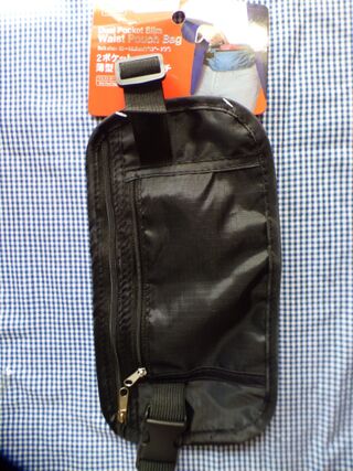 ダイソー 散歩 海外旅行にも 2ポケット薄型ウエストポーチ 暮らしニスタ ダイソー 散歩 海外旅行にも 2ポケット薄型ウエストポーチ 暮らしニスタ