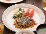 カリッと白身魚の野菜添え