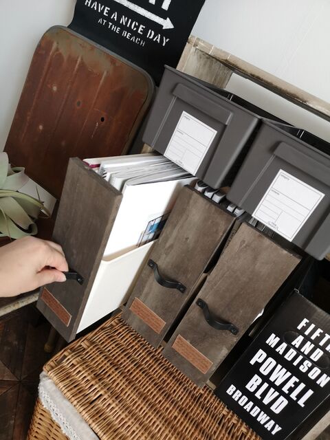 生活感を隠そう 100均を使ってファイルボックスに一工夫 暮らしニスタ 生活感を隠そう 100均を使ってファイルボックスに一工夫 暮らしニスタ