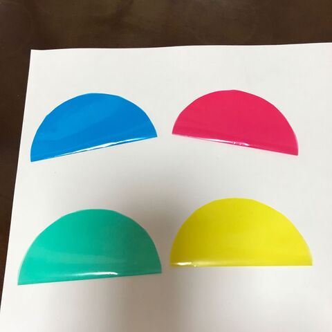 透明折り紙とコースターを使ったカラフル封筒 暮らしニスタ 透明折り紙とコースターを使ったカラフル封筒 暮らしニスタ