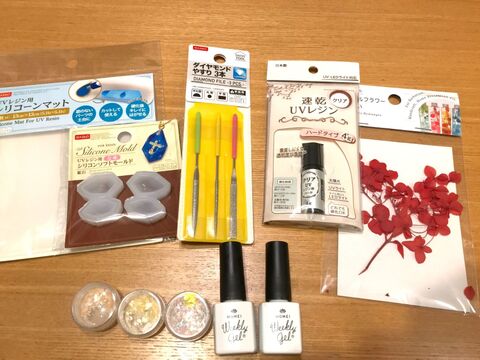100均材料で フラワー入りレジンバレッタ 暮らしニスタ 100均材料で フラワー入りレジンバレッタ 暮らしニスタ