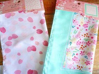 手触り最高 ダイソーの 桜舞い散る 風呂敷にもなるバンダナ 暮らしニスタ 手触り最高 ダイソーの 桜舞い散る 風呂敷にもなるバンダナ 暮らしニスタ
