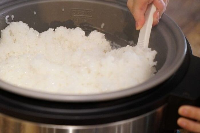 ご飯の炊き方をおさらいしよう 鍋 炊飯器を使ってご飯を美味しく炊く方法 暮らしニスタ ご飯の炊き方をおさらいしよう 鍋 炊飯器を使ってご飯を美味しく炊く方法 暮らしニスタ
