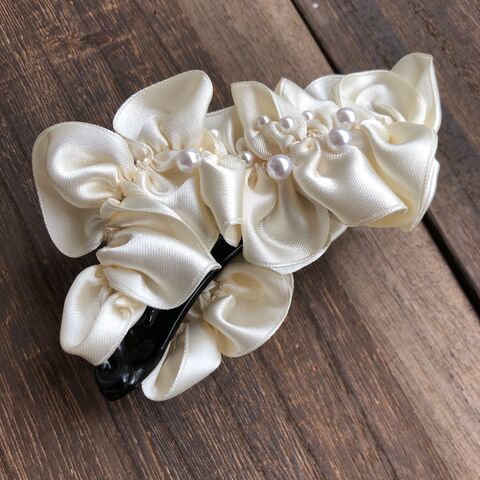 くたくたバナナクリップをフリルリボンでお色直し 暮らしニスタ くたくたバナナクリップをフリルリボンでお色直し 暮らしニスタ