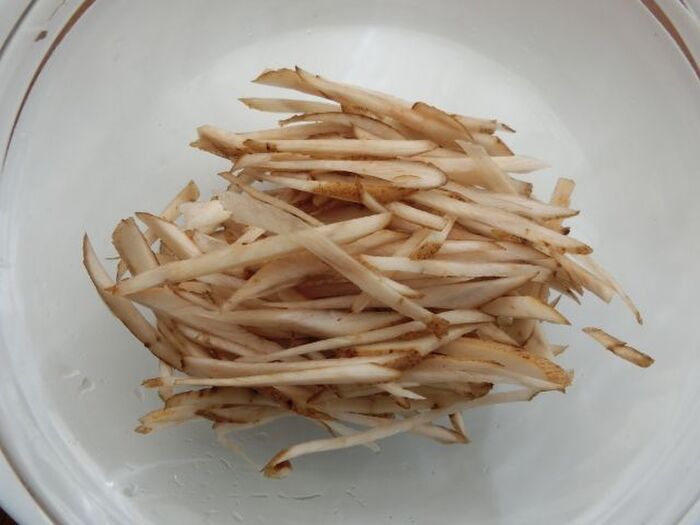 ごぼうは冷凍してok 正しい冷凍保存の方法やおすすめレシピを紹介 暮らしニスタ ごぼうは冷凍してok 正しい冷凍保存の方法やおすすめレシピを紹介 暮らしニスタ