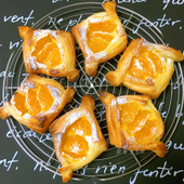 【プレゼントにもオススメ‼】そのままのっけるだけでOK♪みかんカスタードパイ