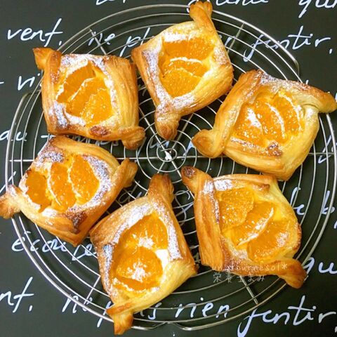 プレゼントにもオススメ そのままのっけるだけでok みかんカスタードパイ 暮らしニスタ