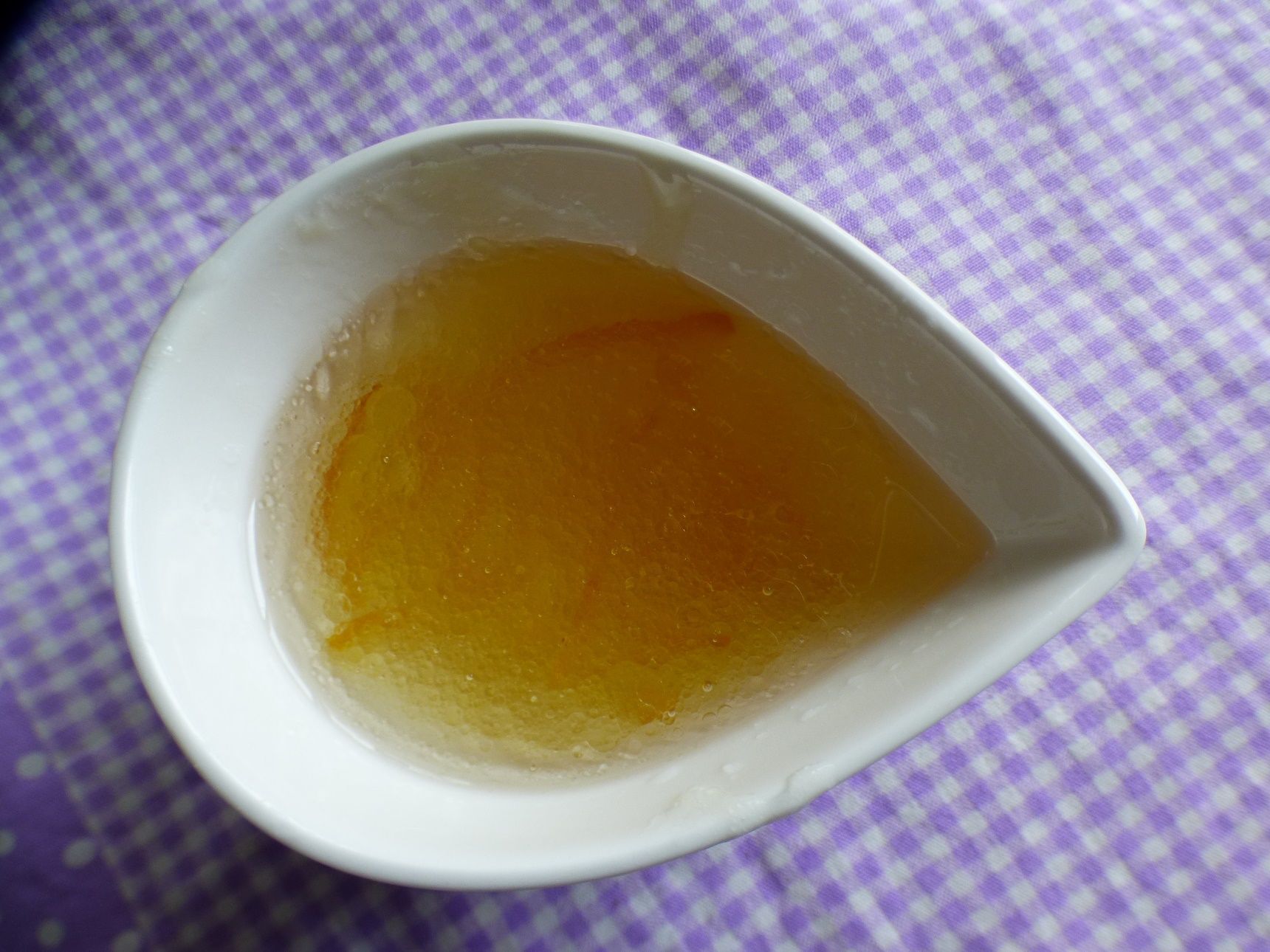 柚子茶とフレンチドレッシングを1：1で混ぜる。