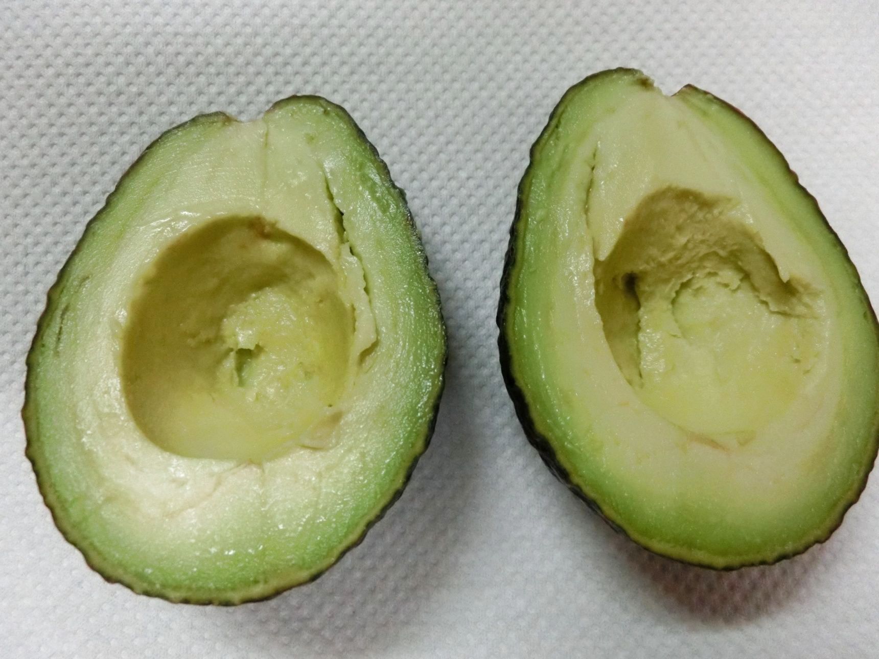 レモン汁も酢も不要 アボカドの変色防止法 暮らしニスタ