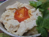 漬け卵黄をからめて♪　豆乳から作ったゆば丼