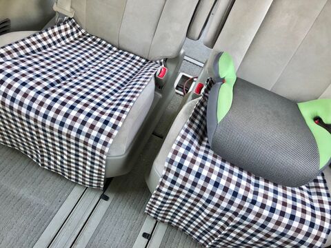 ダイソーのこれぴったり 泥んこ帰りもへっちゃら 車内の汚れ防止 暮らしニスタ ダイソーのこれぴったり 泥んこ帰りもへっちゃら 車内の汚れ防止 暮らしニスタ