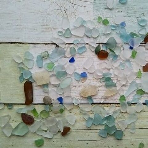 お部屋に夏を飾る 海の宝石シーグラスを使って 暮らしニスタ お部屋に夏を飾る 海の宝石シーグラスを使って 暮らしニスタ