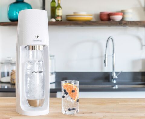 おうちごはんで炭酸水活用 ソーダストリームに新製品が登場 暮らしニスタ おうちごはんで炭酸水活用 ソーダストリームに新製品が登場 暮らしニスタ