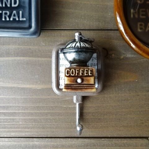 廃材リユースリメイク 捨てる前に 古いマグネットフックを100均アイテムで簡単プチリメイク 暮らしニスタ