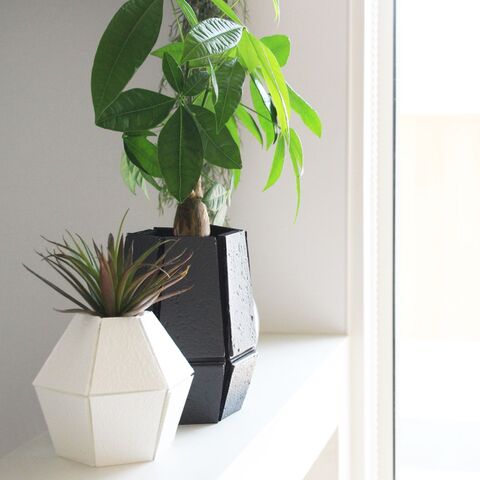 100均リメイクシート活用 幾何学植木カバーにアレンジ 暮らしニスタ