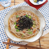 さっぱり麺レシピ「梅だしそば」