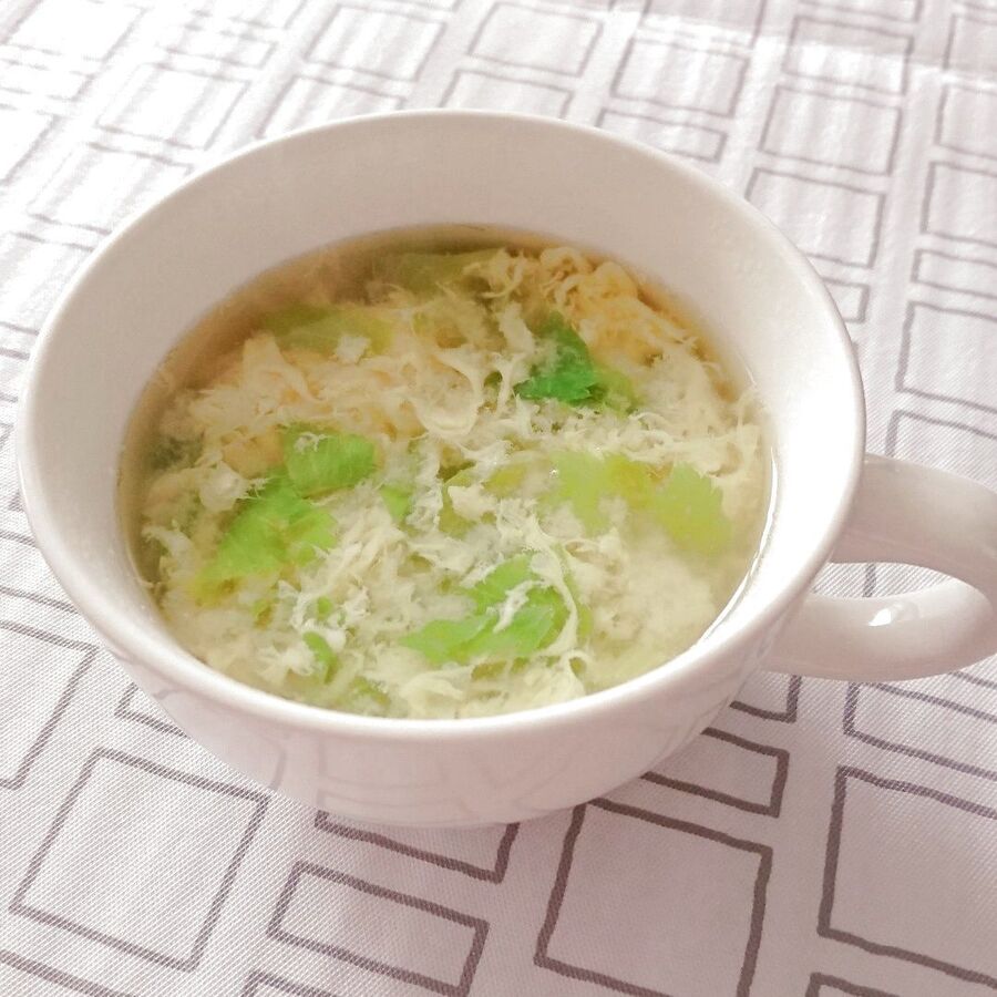 セロリと卵のミソスープ 暮らしニスタ