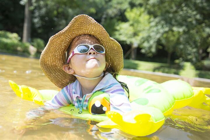 梅雨空でも安心できない?!お肌の紫外線対策