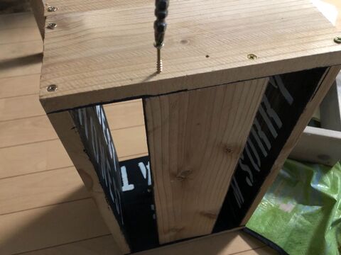 Diy ガーデニングが楽しくなる オシャレな木製プランターカバーをdiy 暮らしニスタ