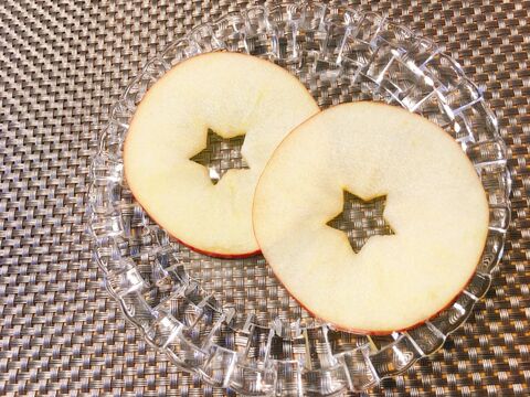 いつものリンゴ 切り方を変えるだけで気分も変わる 暮らしニスタ いつものリンゴ 切り方を変えるだけで気分も変わる 暮らしニスタ