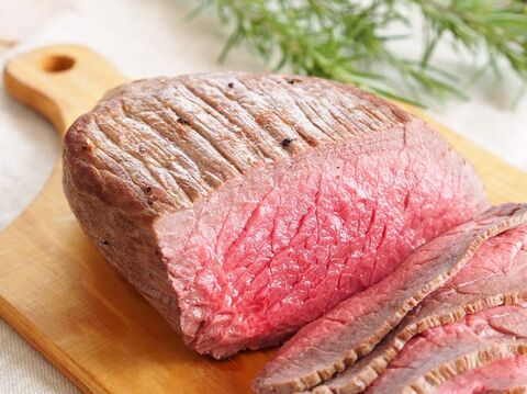 ローストビーフの人気レシピ8選 炊飯器の簡単調理法やおすすめソースも 暮らしニスタ