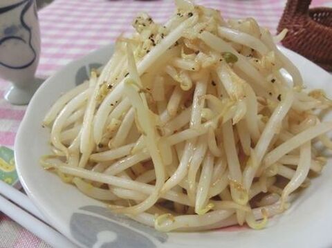 もやしだけなのにお箸が止まらない もやしのにんにくオイスター炒め 暮らしニスタ もやしだけなのにお箸が止まらない もやしのにんにくオイスター炒め 暮らしニスタ