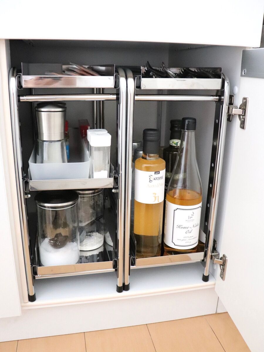 キッチン収納 開き扉を引き出しに変えて調味料を楽に収納する 暮らしニスタ キッチン収納 開き扉を引き出しに変えて調味料を楽に収納する 暮らしニスタ