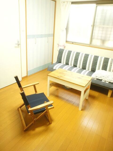 気軽に友達も呼べる部屋 ニトリの木製ローチェアで夏っぽく 暮らしニスタ 気軽に友達も呼べる部屋 ニトリの木製ローチェアで夏っぽく 暮らしニスタ