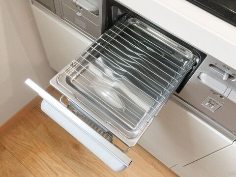 寿命はどのくらい 魚焼きグリルを長持ちさせるお手入れ方法 暮らしニスタ 寿命はどのくらい 魚焼きグリルを長持ちさせるお手入れ方法 暮らしニスタ